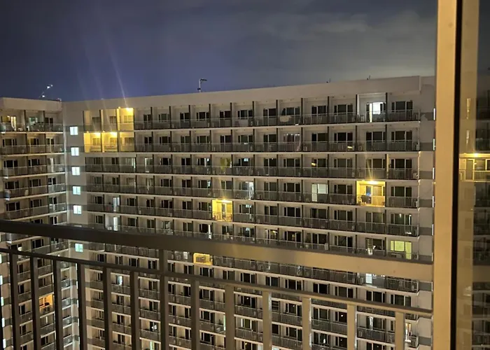 Shell Residences B Apartment